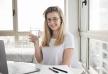 What Happens When You’re Not Properly Hydrated? hydrate water girl