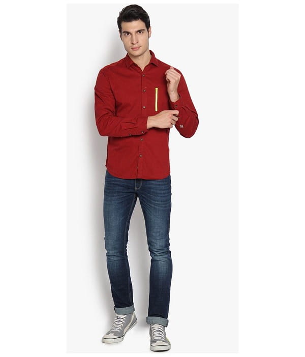 Red shirt and deals black jeans combination
