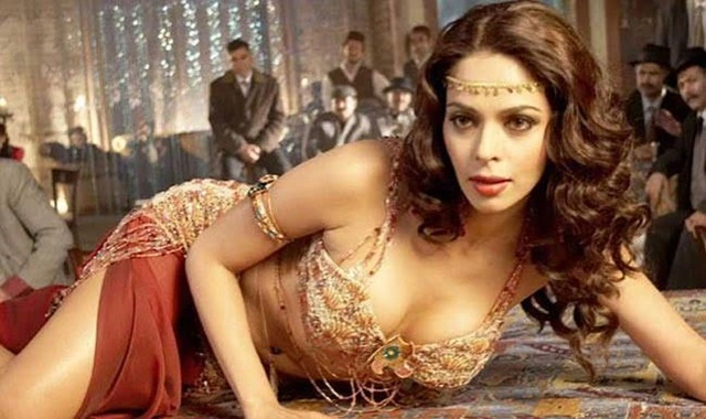 Top 9 Marwari actresses in Bollywood (List of best 2026) 5 Mallika Sherawat