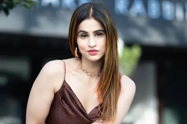 Top 10 Uttar Pradesh Web Series Actresses Name List with Photos 4 Aayushi Jaiswal