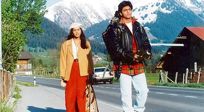 Top 10 Best Bollywood Romance Movies on Netflix 1 Dilwale Dulhania Le Jayenge movie