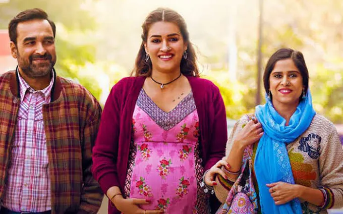 Top 10 Best Bollywood Comedy Movies Netflix (List of Best) 10 mimi movie